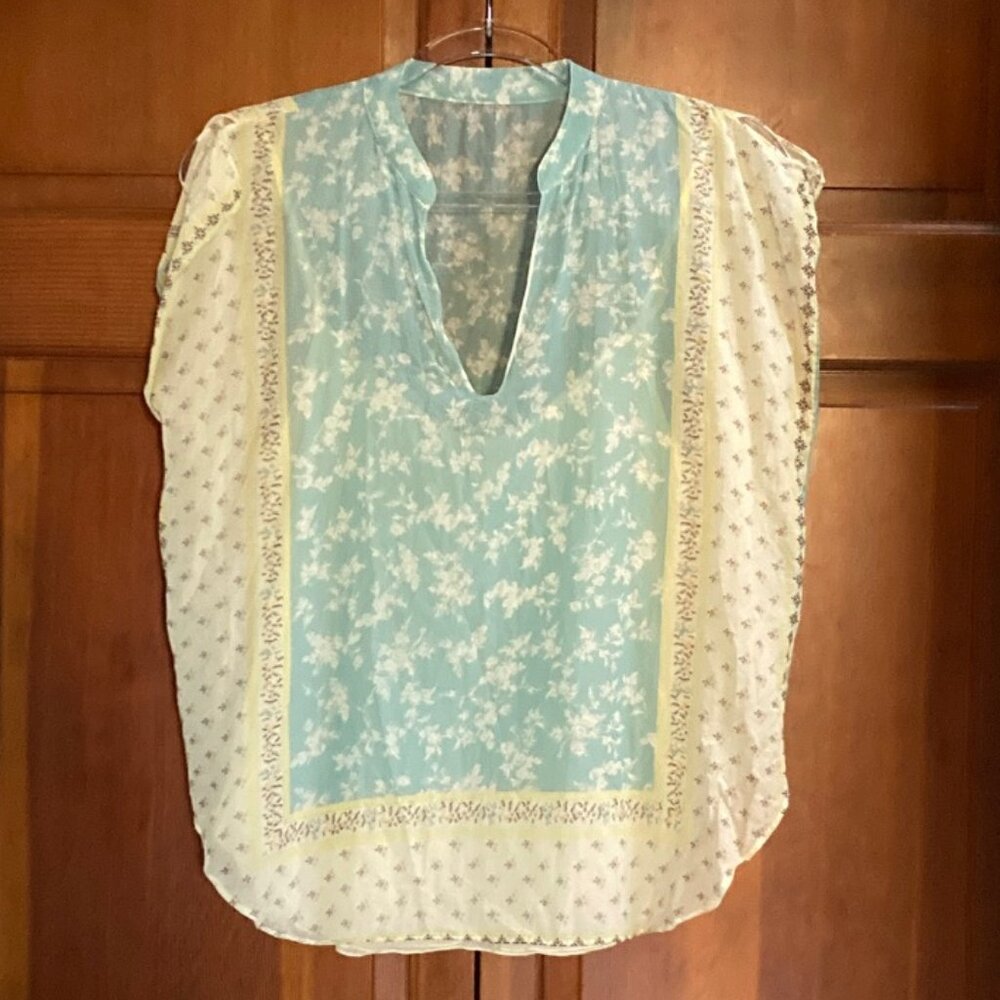 Elie Tahari Sleeveless Blouse with Camisole - Medium - Blue and Yellow Pattern